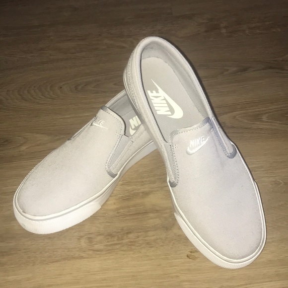 slip on nikes